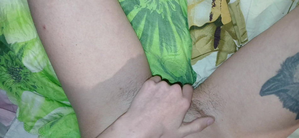 Lesbian-candys: Kami masturbasi di depan satu sama lain