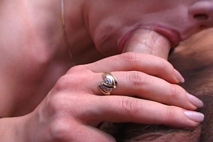 Deutsche Camgirls: Cum Eating German Babe Got to Suck Cock and Make...