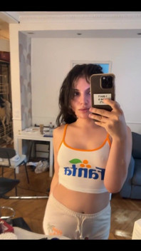 Vibing on the Mirror