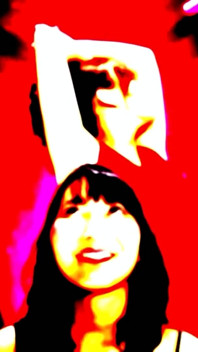 La lingua di koharu lecca la fronte, le labbra, il riccio e gli sputi di Chihiro