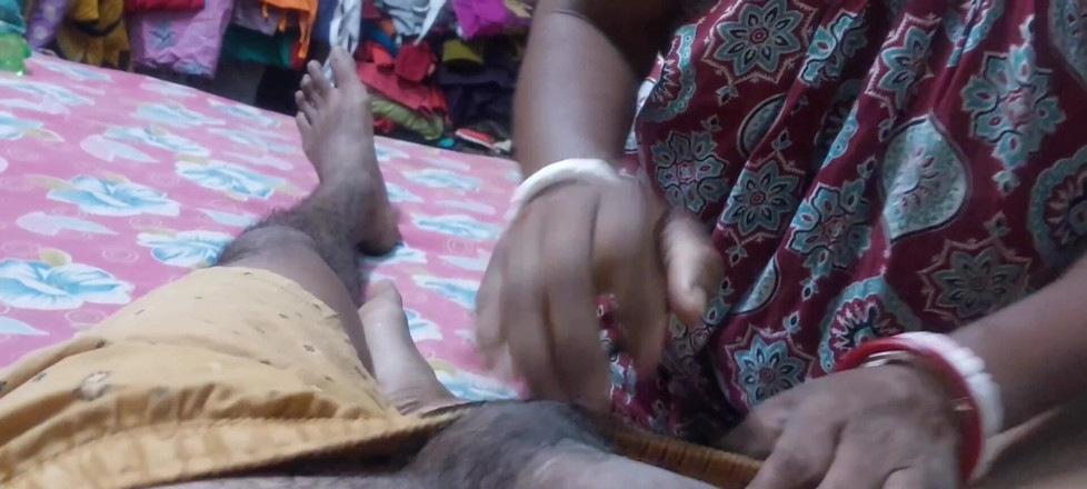 Sonali love: Kocası ka arkadaş satha seks