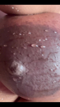 Frische möpse aus der dusche