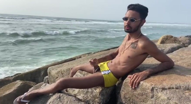 arabeputo: Magrelo Do Pau Grande Punheta на пляже