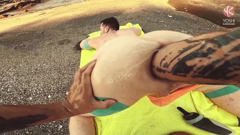 Yoshi Kawasaki XXX: Yoshikawasakixxx - Yoshi Кавасаки растягивает дырку аксель бездны