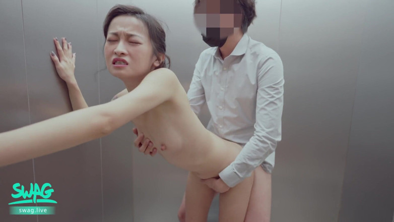 SWAG.live: เย็ดสาวลิฟต์ในห้างสรรพสินค้า