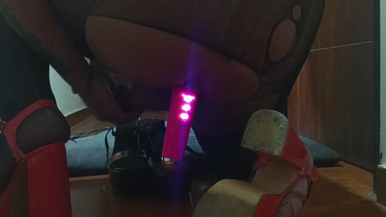 The magic: Bermain dengan vibrator yang kaya
