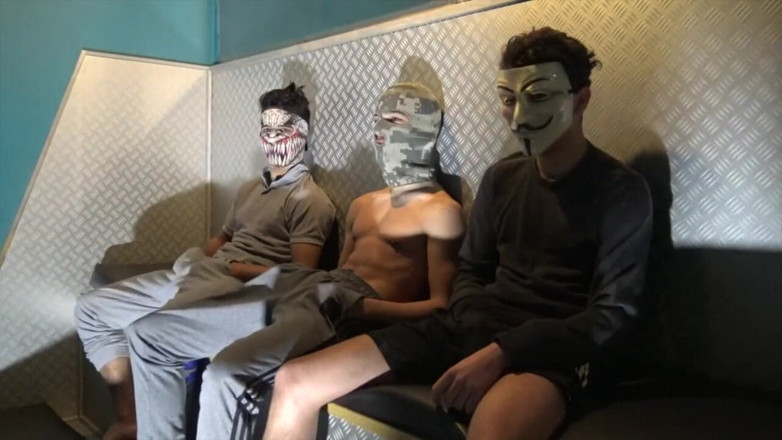 SEX WITH STRAIGHT BOY CURIOUS: Sucer 4 garçons hétérosexisants pour du sexe non gratuit