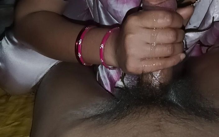 Real desi indian sex: Zuigende buurtvrouw