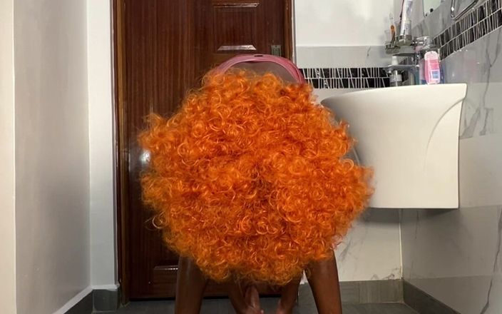 SEXXY-DAISY: La chevauchée de jouet est devenue sauvage - j’ai joui si...