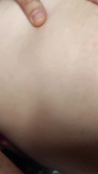Curvy MILF cums from doggystyle
