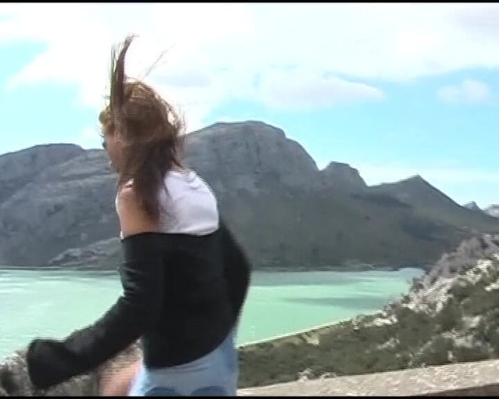 Enjoy German porn: Bonita amadora alemã gata é fodida na floresta