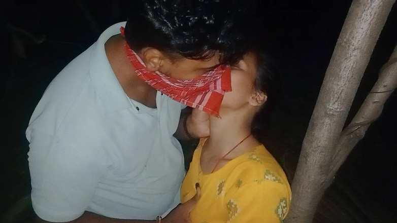 NikiRathod: Po Dlouhém Sexu V Hlubokém Lese O Půlnoci