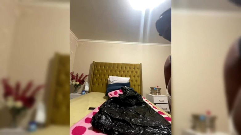 Legendary Booty Overdose: स्तनपान कराने वाली साँवली अत्यंत विशालकाय सुन्दर महिला शॉवर ले रही है और हस्तमैथुन करती है