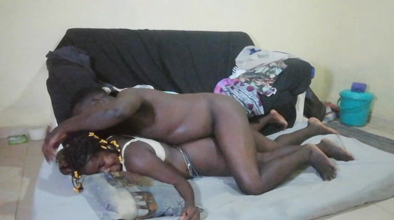 Pornsexlive: 小三的大屁股