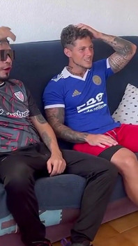 Hij kwam een voetbalwedstrijd bekijken en ik scoorde een doelpunt met mijn pik