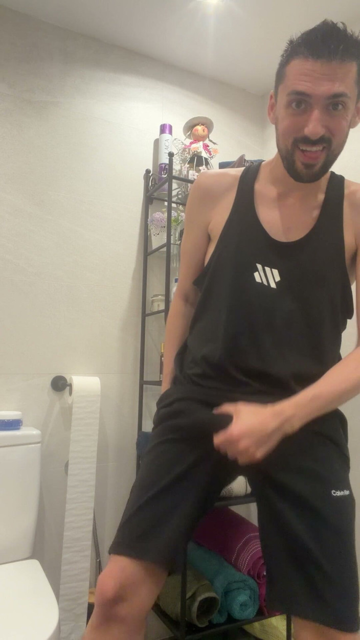 Liam Harding: Hot Stepdaddy Jerking off in Bathroom