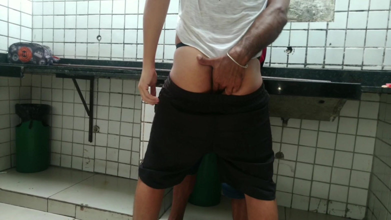 MiguellTrajano: 첫 데이트를 시작하는 가장 좋은 방법은 영화관에서 Bareback - 2부