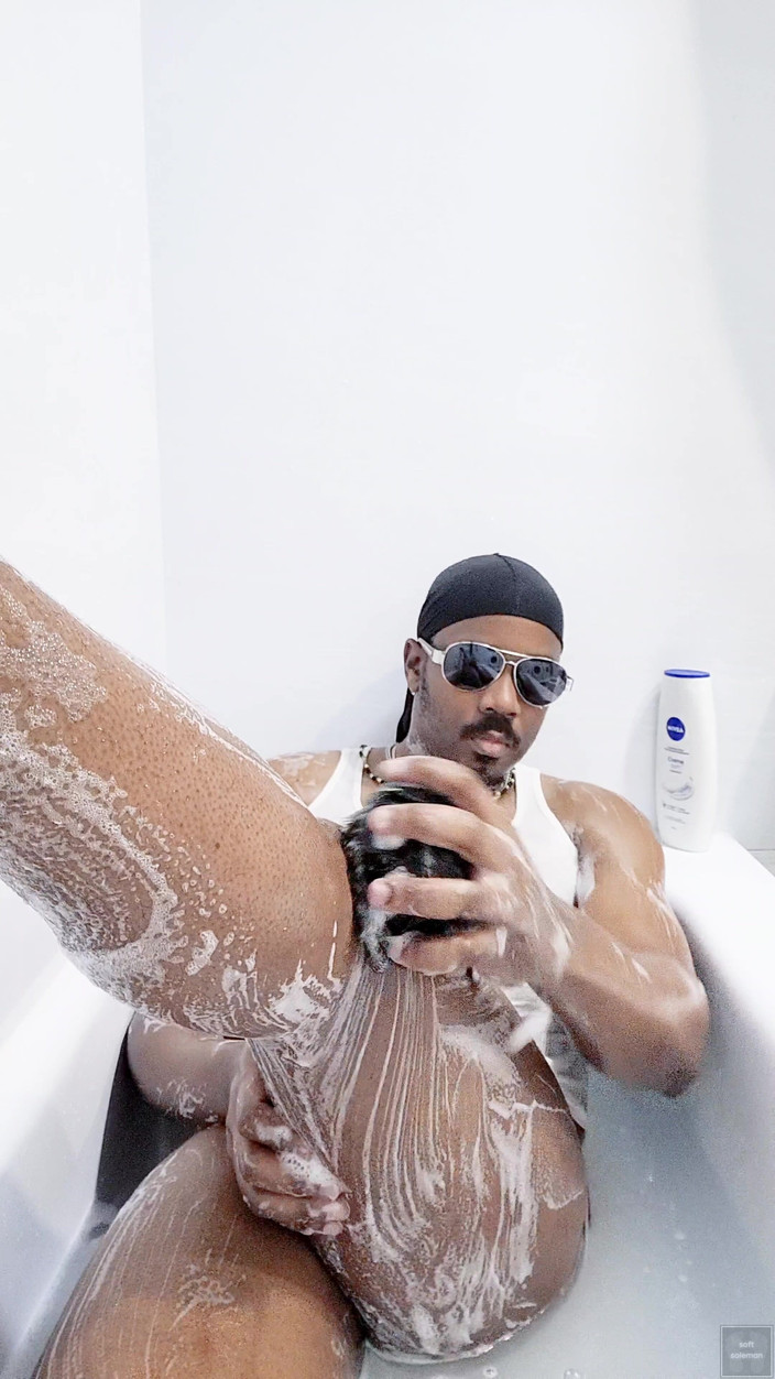 Soft Soleman: Ich wasche meinen körper in der badewanne (3) (2025)