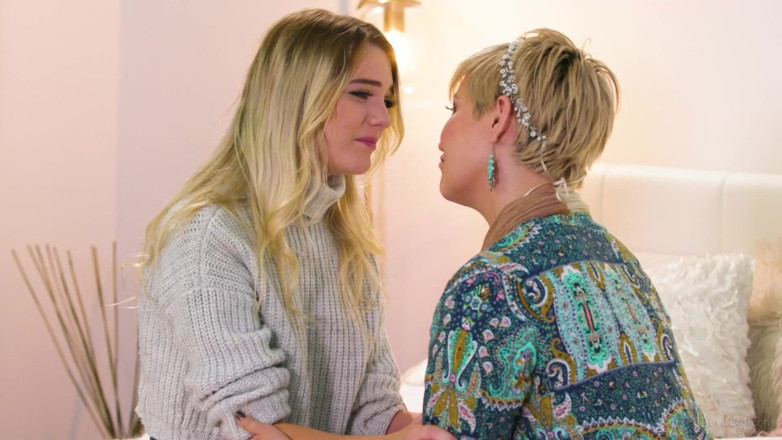 Girlsway: Girlsway - Hot Girl Summoned Her Late Stepsister for a Booty...