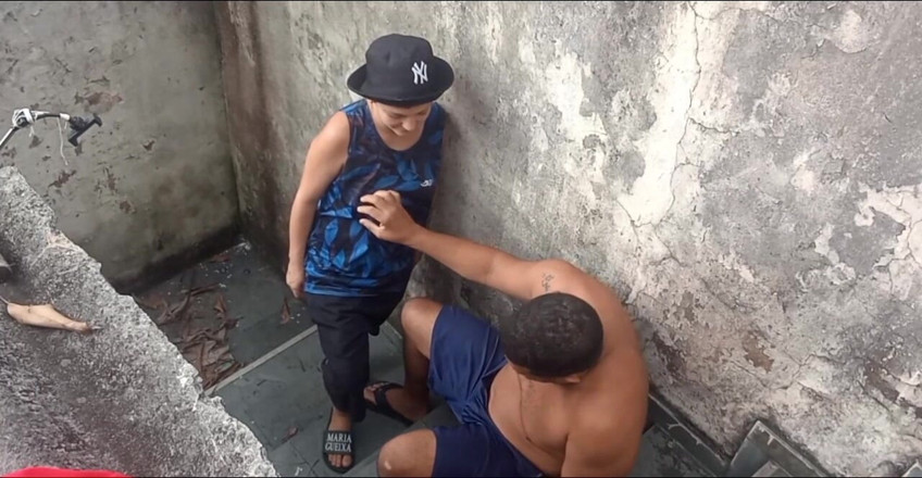 Sapatinha: I Got the Neighborhood Butch to Suck Me off on...