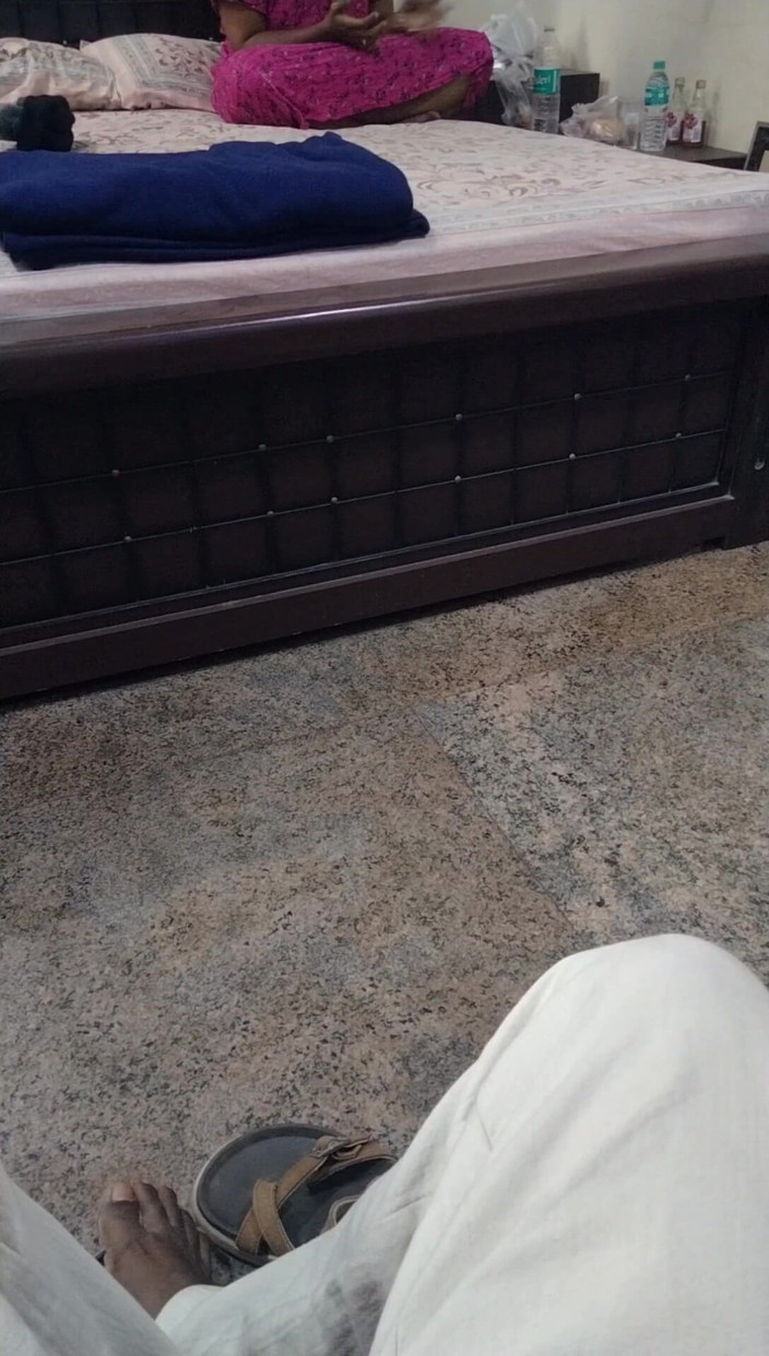 Tamil lesbian: Show sexy avec des jambes