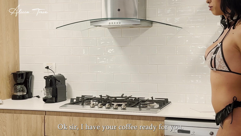 Alicia Trece: Seksi hizmetçime bana daha samimi bir hizmet vermesi için para ödüyorum