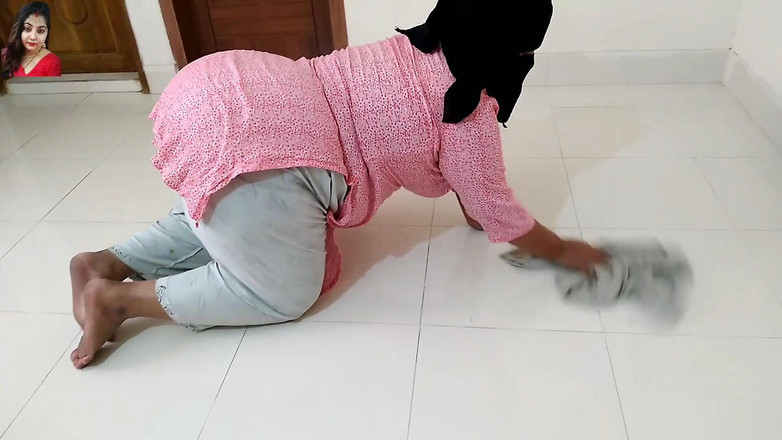Aria Mia: A Saudi Muslim Maid Is Handcuffed to the Door and...