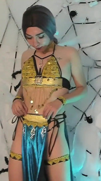 Livecam Show Custom Belly Dancer Having Fun with Her Dick