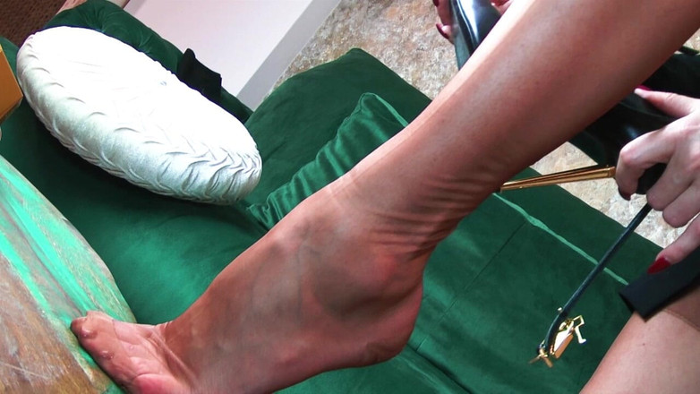 Goddess Celine: Ayak hakimiyeti