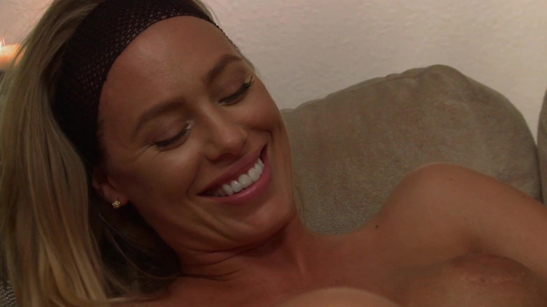 Hefburg: Big titted blond wants more