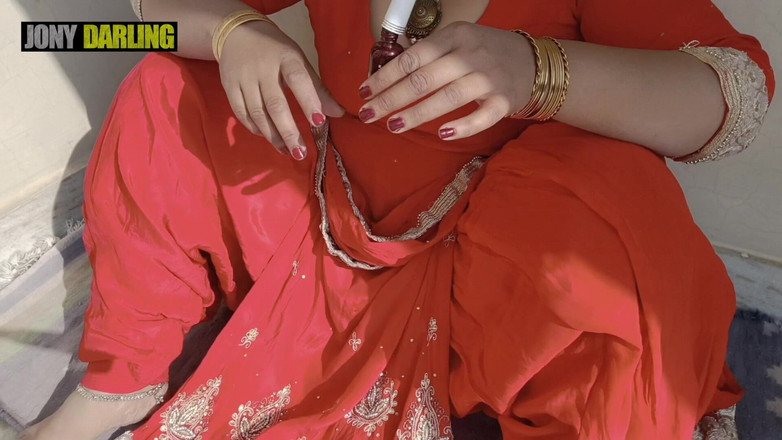 Jony Darling: 옥상에 못을 박은 펀자브 바비