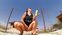Pee Adventures: Čůrání před domem ve výstavbě