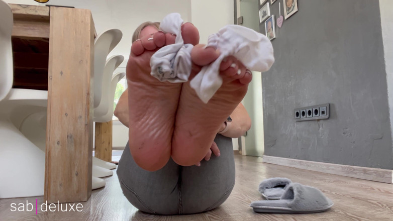 Sabdeluxe: Socks with Slippers