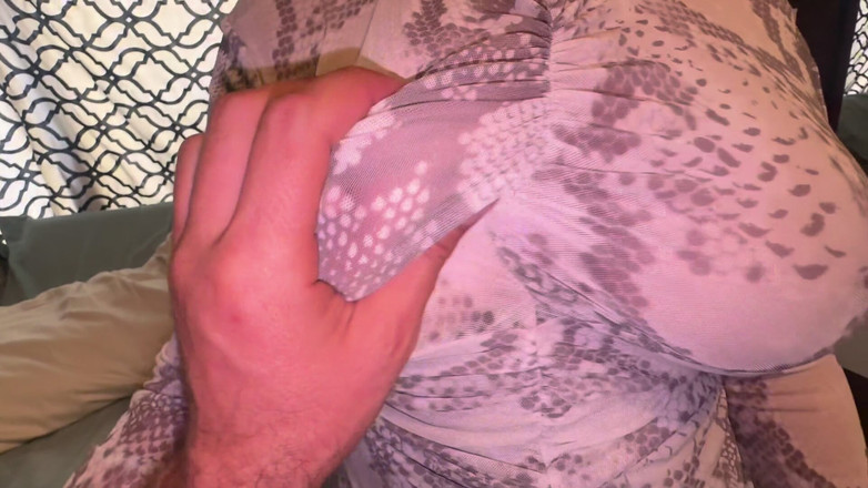 Wettywest: Büyük götlü yanakları dövüyor