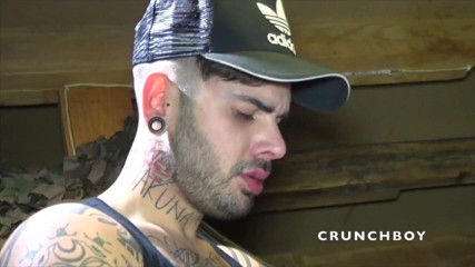 Crunch Boy: Issac ošukaný Aday Traunem