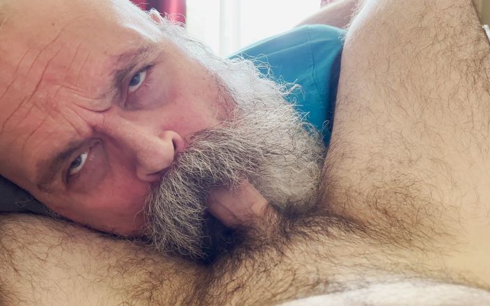 FuzzyBeardBoy: Bigotudo abuelo enfermeras en peludo cub polla