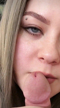 Výstřik na obličej a zase šukání!