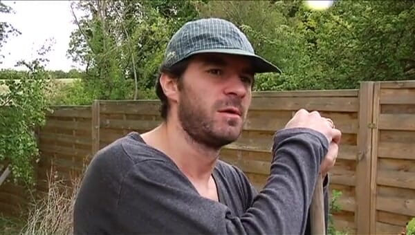 European Classics: Gardener gets her horny enough to start masturbating
