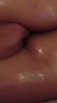 Arab MILF Fisting