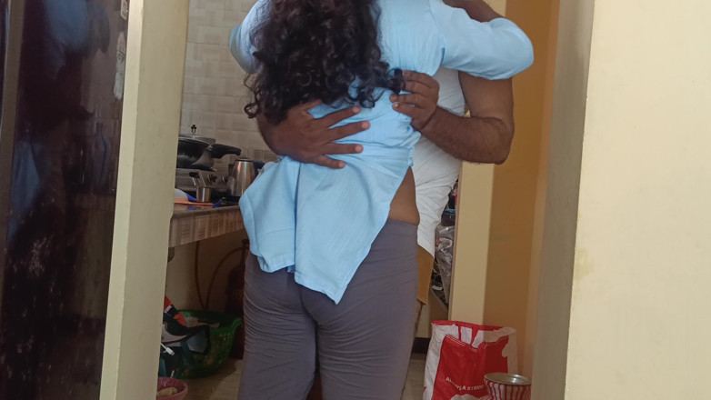 XtremeBabe: Gospodină din Chennai