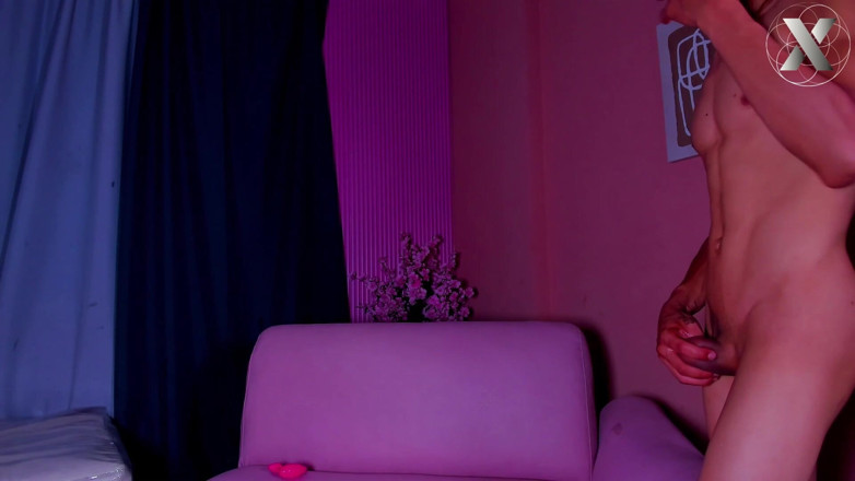 X Live Community: Mädchen-Blowjob im Auto unterwegs