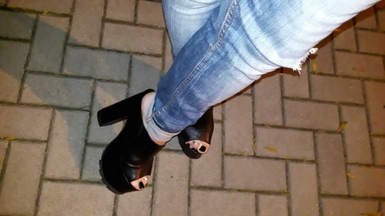 Heelex: Sexy Mules