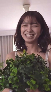 Sumire Kuramoto - Ciuman Perancis yang meleleh dan kawalan pancutan pinggir