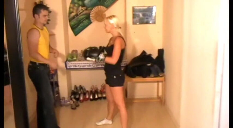 Femdom Austria: Princess Barbie in her fighting mood