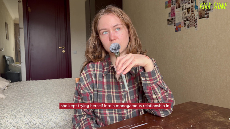 Kira Stone: LGBT plus và arvlmvnmaivlshcha và các chữ cái khác trong...