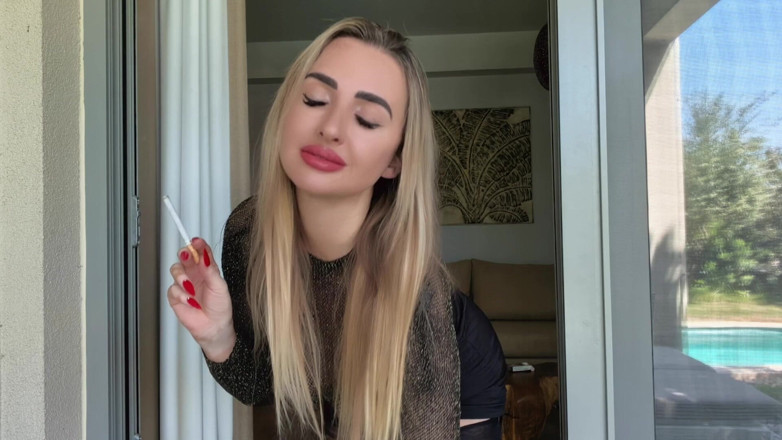 Goddess Lena: Face Destruction