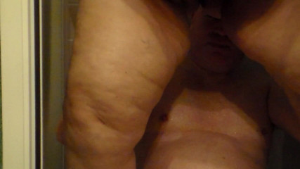 Sex hub couple: Jen pinkelt john unter der dusche an