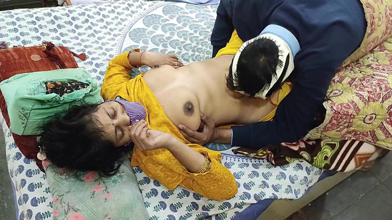 Your Puspa: सौतेली बेटी ने मुझे चोदा, जब वह मेरी सौतेली बेटी से लड़ने के बाद मेरे पास आया तो मैंने उसे अपनी चूत देकर शांत किया