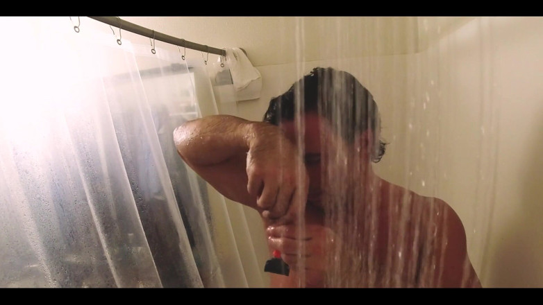Reese Rideout: Watch Me Wash My Armpits