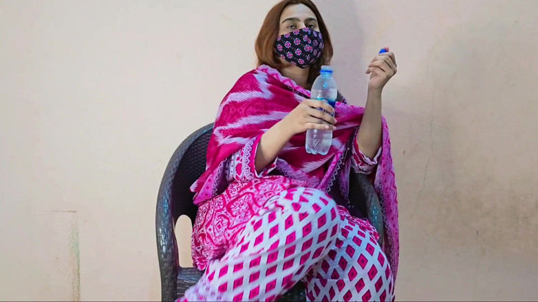 Faryal: Parlor Lelaki I Larki Ho Pail Dia- Blowjob Cerita Kotor...